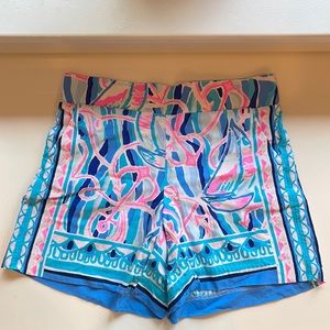 Lilly Pulizter Neilah Shorts 5”